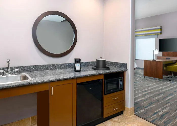 Hampton Inn And Suites Hartford/Farmington